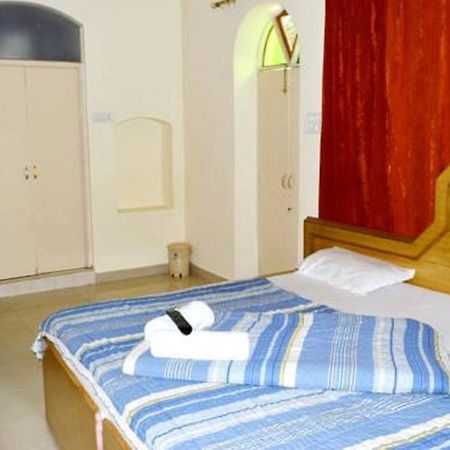Hotel Bhajgovindam ハリドワール 部屋 写真