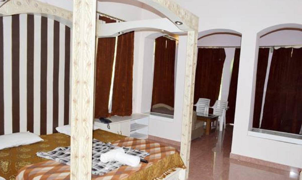 Hotel Bhajgovindam ハリドワール 部屋 写真