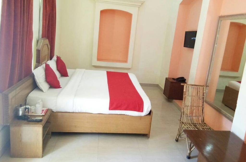 Hotel Bhajgovindam ハリドワール エクステリア 写真